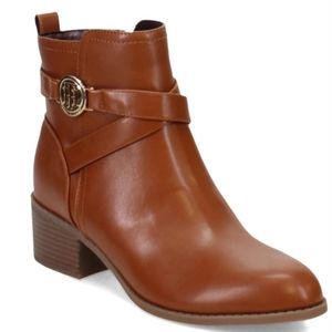 SOLD! Tommy Hilfiger Diyana boots